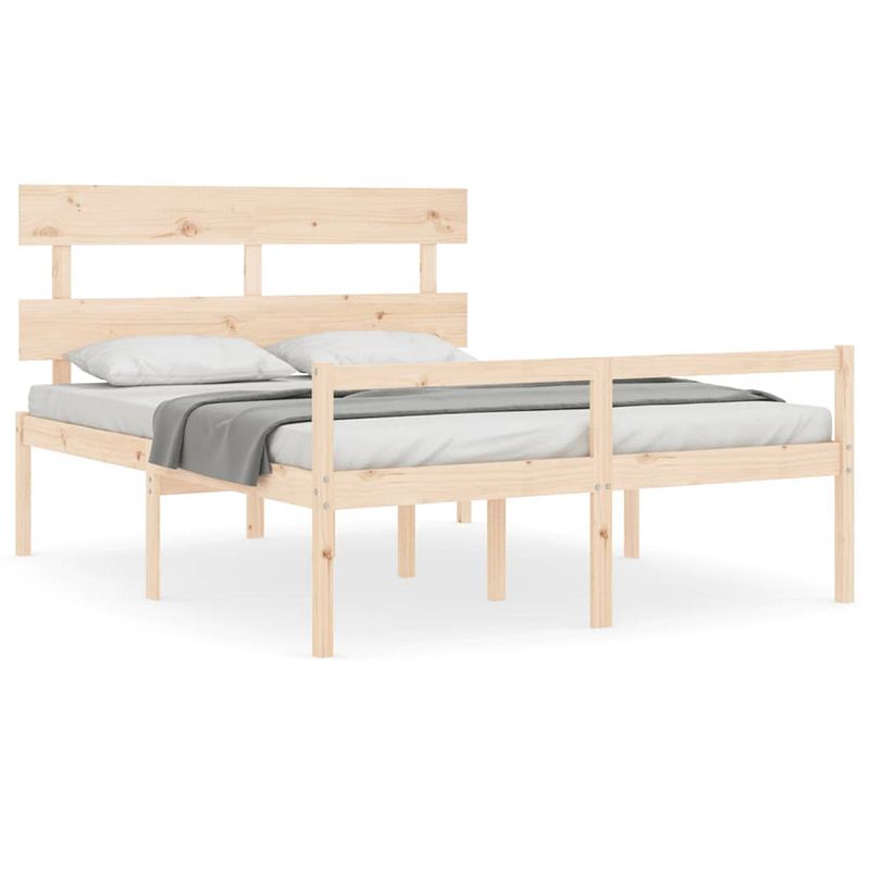 Foto van The living store massief grenenhouten bedframe - 205.5 x 155.5 x 81 cm - multiplex lattenbodem