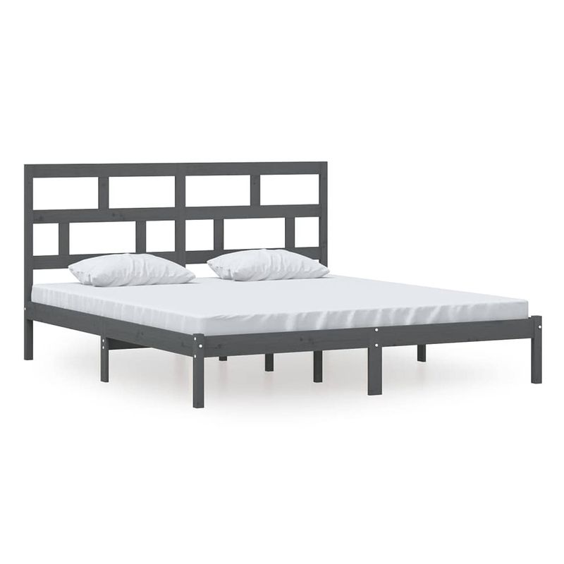 Foto van The living store bedframe - grijs - 205.5 x 186 x 100 cm - massief grenenhout