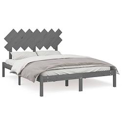 Foto van The living store houten bedframe - grijs massief grenenhout - 205.5 x 155.5 x 31 cm - comfortabel hoofdeinde