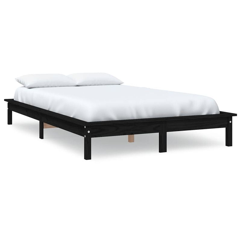 Foto van The living store klassiek houten bed - 212 x 211.5 x 26 cm - zwart massief grenenhout