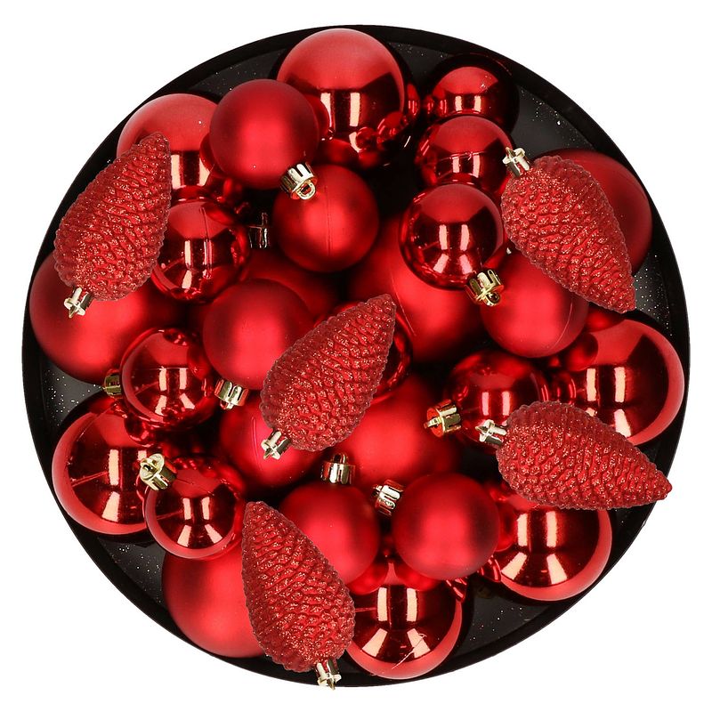 Foto van Kerstversiering kunststof kerstballen rood 6-8-10 cm pakket van 50x stuks - kerstbal