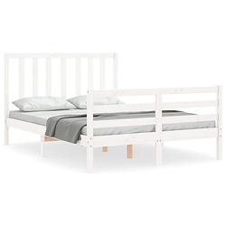 Foto van The living store bedframe - massief grenenhout - 195.5 x 145.5 x 100 cm - multiplex lattenbodem