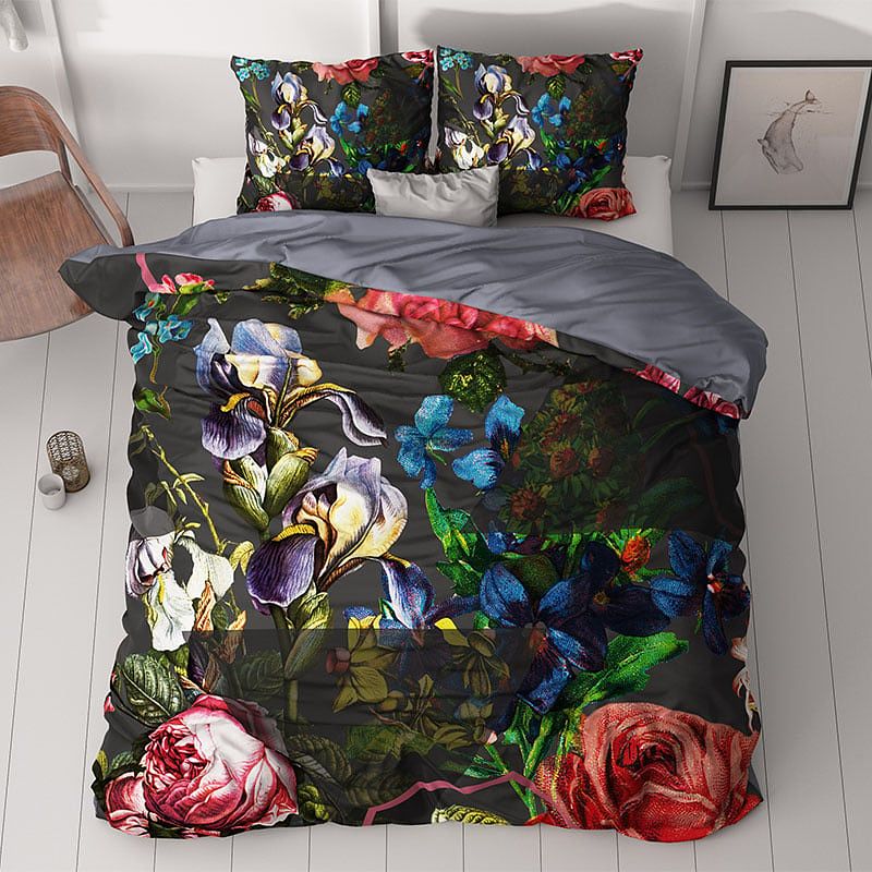 Foto van Dekbedovertrek zina - lits-jumeaux (240x220 cm) - paars polyester-katoen - dessin: bloemen - sleeptime - dekbed-discounter.nl