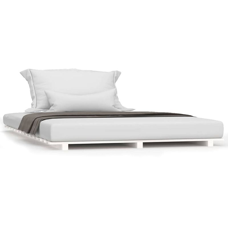 Foto van The living store bedframe - massief grenenhout - stabiel - stevige lattenbodem - 190x120x5 cm