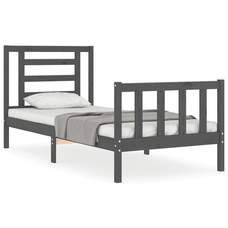 Foto van The living store bedframe - massief grenenhout - 195.5 x 95.5 x 100 cm - grijs - 90 x 190 cm