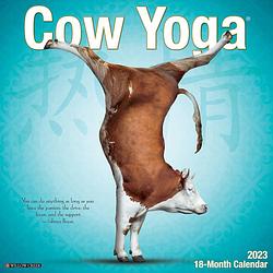 Foto van Cow yoga kalender 2023