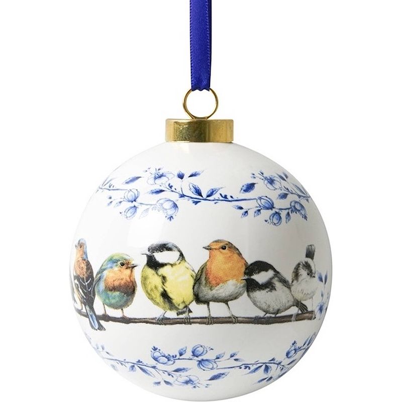 Foto van Heinen delfts blauw porseleinen kerstbal met bosvogeltjes kersthanger 8 cm doorsnee