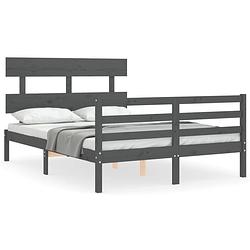 Foto van The living store houten bedframe - grijs - 205.5 x 125.5 x 81 cm - geschikt voor 120 x 200 cm matras - massief