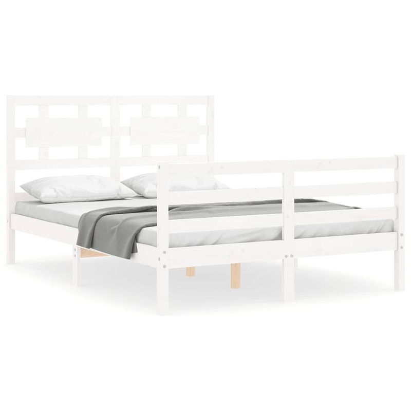 Foto van The living store bedframe - massief grenenhout - 140 x 200 cm - wit