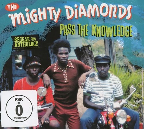 Foto van Pass the knowledge - reggae anthology - cd+dvd (0054645501026)