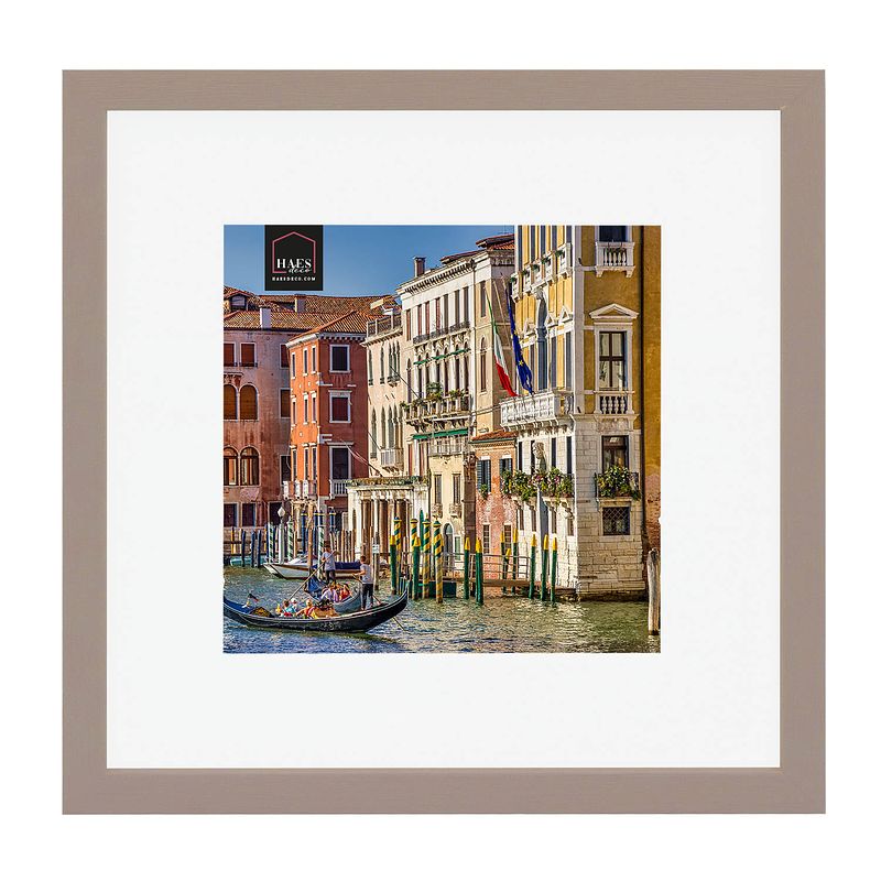 Foto van Haes deco - houten fotolijst venezia bruin 20x20 of 30x30 -sp12831