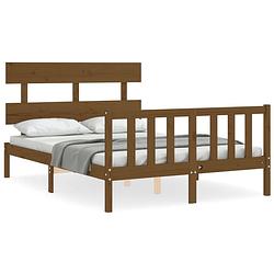 Foto van The living store massief grenenhouten bedframe - 205.5 x 145.5 x 81 cm - honingbruin