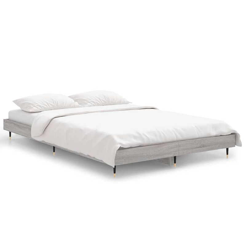 Foto van The living store bedframe - grijs sonoma eiken - 193 x 123 x 20 cm - multiplex lattenbodem