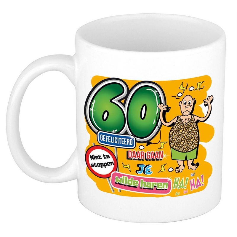 Foto van Cadeau mok 60 jaar - daar gaan je wilde haren - keramiek - 300 ml - feest mokken