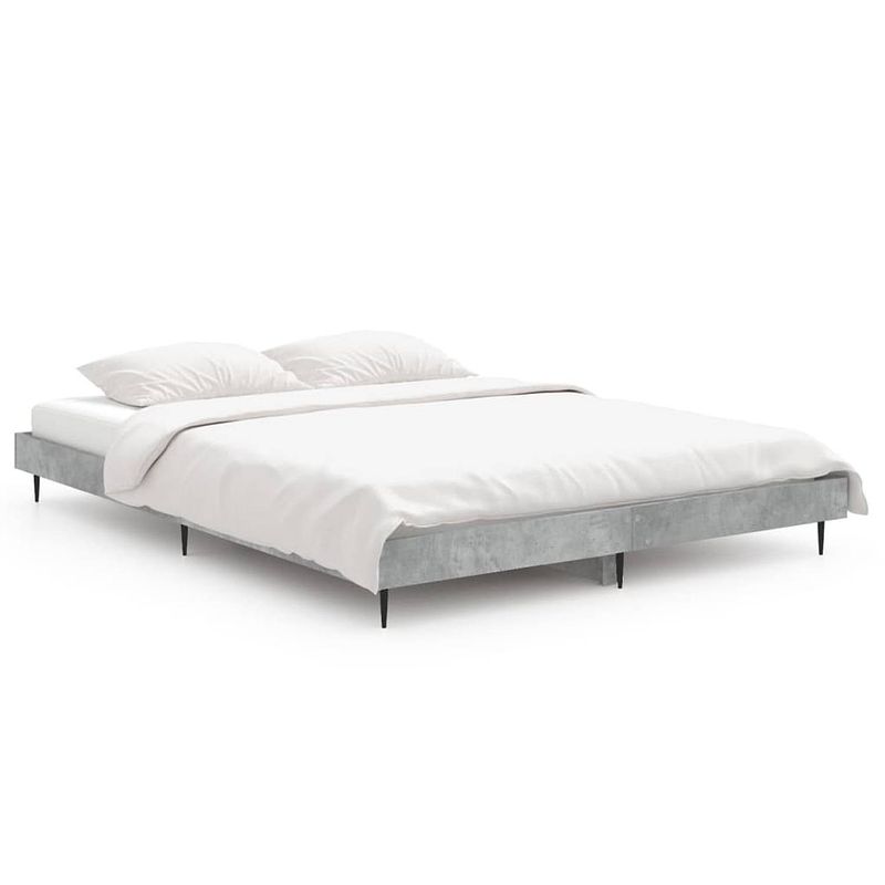 Foto van The living store bedframe - betongrijs - 193 x 138 x 20 cm - multiplex lattenbodem