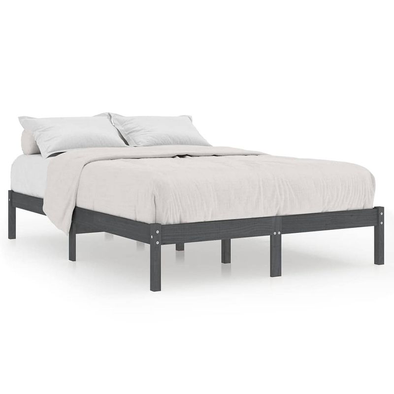 Foto van The living store houten bedframe - grijs - 195.5 x 125.5 x 31 cm - matras- 120 x 190 cm - massief grenenhout