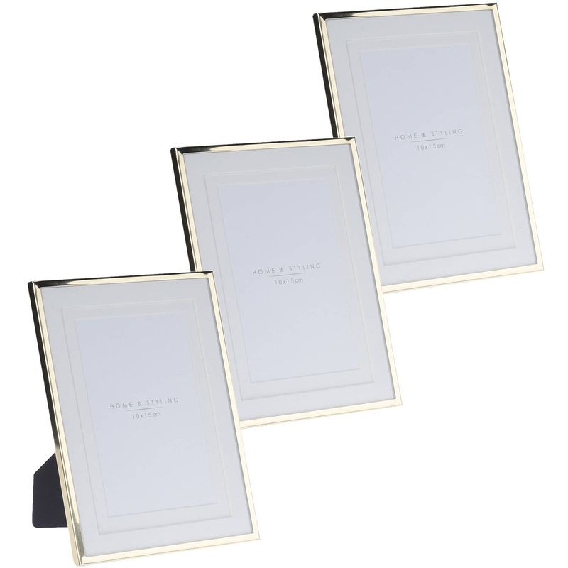 Foto van 3x stuks aluminium fotolijst goud geschikt voor een foto van 10 x 15 cm - fotolijsten