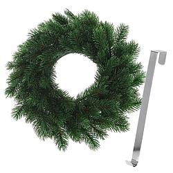 Foto van Kerstkrans 35 cm - groen - met zilveren hanger/ophanghaak - kerstversiering - kerstkransen
