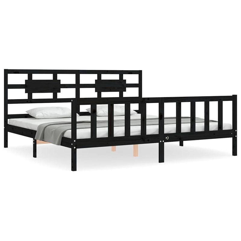 Foto van The living store massief grenenhouten bedframe - 205.5 x 185.5 x 100 cm - zwart