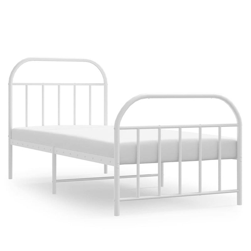 Foto van The living store bedframe - klassiek - metaal - 207x95x100cm - wit