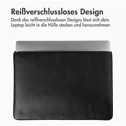 Foto van Accezz leather hoes voor macbook 16 inch laptop sleeve zwart