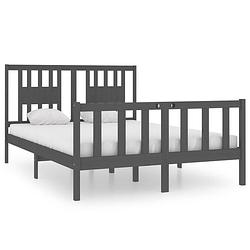 Foto van The living store bedframe - klassiek houten - 195.5 x 141 x 100 cm - grijs