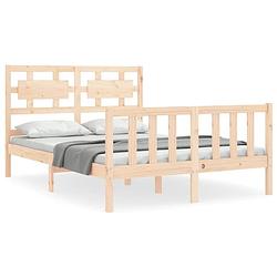 Foto van The living store massief grenenhouten bedframe - praktische toevoeging - 195.5 x 145.5 x 100 cm - multiplex lattenbodem