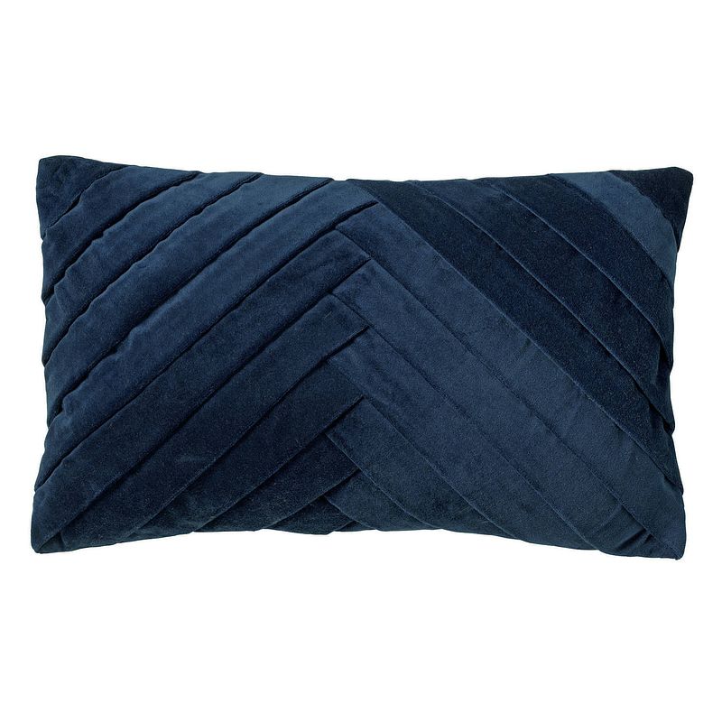 Foto van Dutch decor femm - sierkussen velvet 30x50 cm insignia blue - blauw - blauw