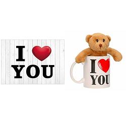 Foto van I love you valentijnskaart met knuffelbeer in i love you mok - valentijnsdag / romantisch cadeau