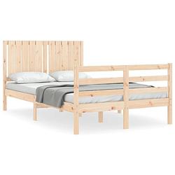 Foto van The living store bedframe - massief grenenhout - 195.5 x 125.5 x 100 cm - multiplex lattenbodem