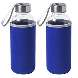 Foto van 2x stuks glazen waterfles/drinkfles met blauwe softshell bescherm hoes 420 ml - drinkflessen