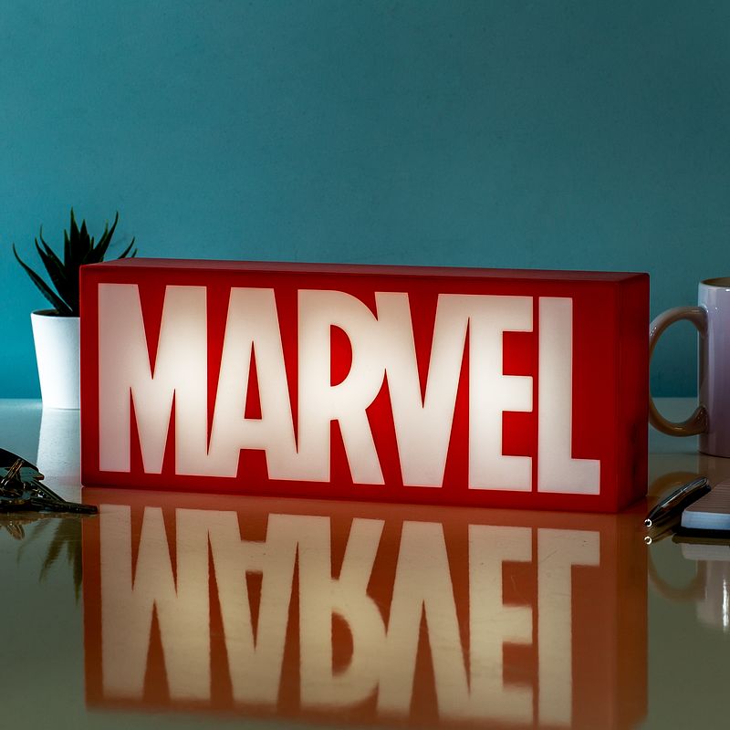 Foto van Marvel logo lamp