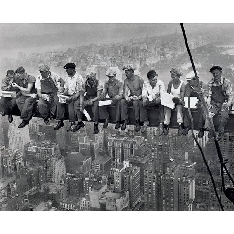 Foto van Pyramid lunch on a skyscraper poster 50x40cm