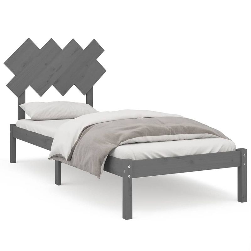 Foto van The living store bedframe grenenhout - grijs 195.5x95.5x31 cm - comfortabel hoofdeinde - stevige lattenbodem - geschikt