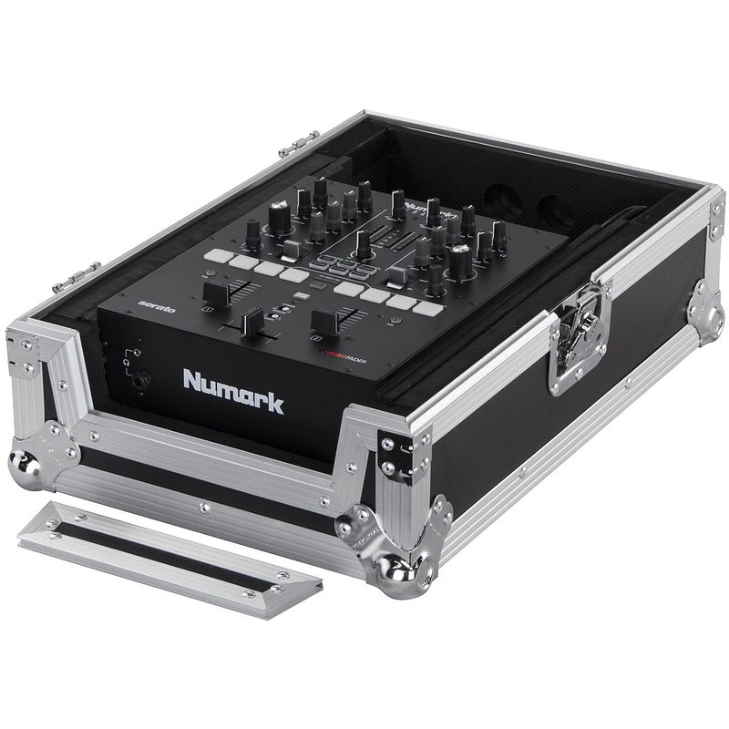 Foto van Odyssey fz10mixx flightcase voor dj mixer