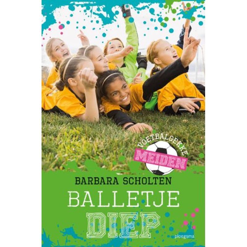 Foto van Balletje diep - voetbalgekke meiden