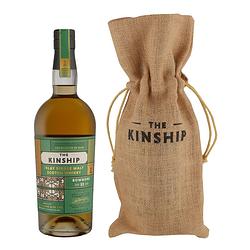 Foto van The kinship 2022 bowmore 33 year old 1989 70cl whisky