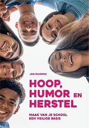 Foto van Hoop, humor en herstel - jan ruigrok - paperback (9789023258773)