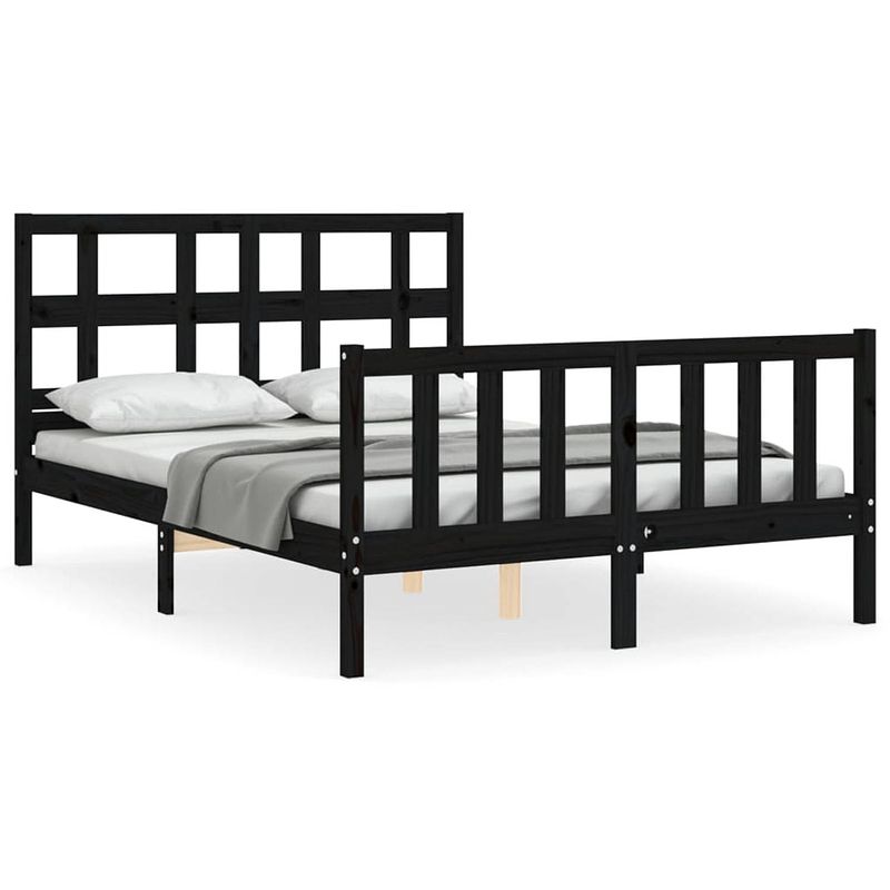 Foto van The living store bedframe - massief grenenhout - 195.5 x 145.5 cm - zwarte kleur