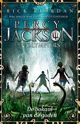 Foto van Percy jackson en de bokaal van de goden - rick riordan - paperback (9789000389520)