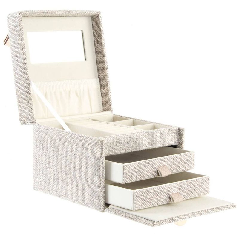 Foto van Luxe sieradenkist/juwelenkist met lades beige van stof 15 x 15,5 x 13 cm - sieradendozen