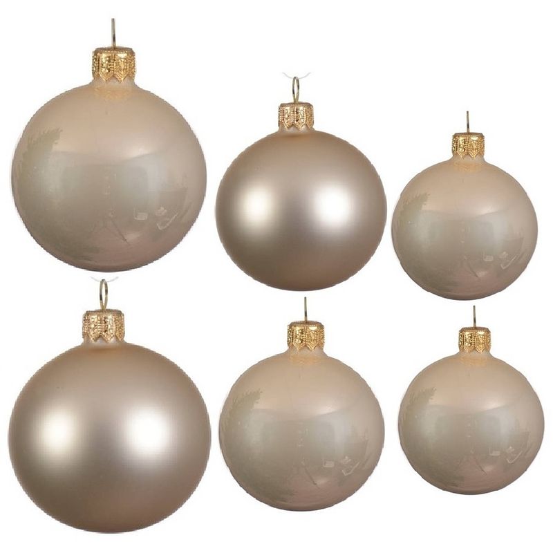 Foto van Glazen kerstballen pakket champagne glans/mat 16x stuks diverse maten - kerstbal