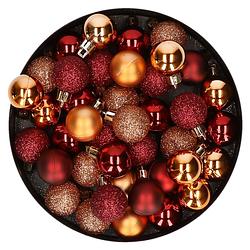 Foto van Kleine kunststof kerstversiering 40x stuks set en 3 cm kerstballen in het donkerrood en koper - kerstbal