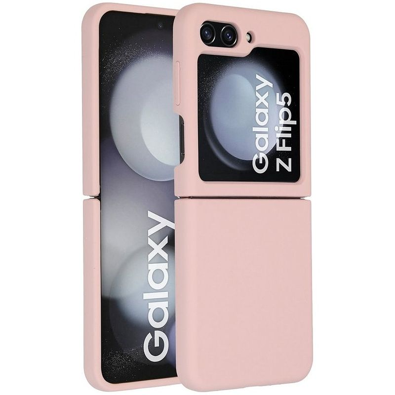 Foto van Accezz liquid silicone backcover samsung galaxy z flip 5 telefoonhoesje roze