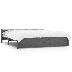 Foto van The living store houten bedframe - bedframes - 160 x 200 cm - hoogwaardig massief grenenhout - stabiel en comfortabel