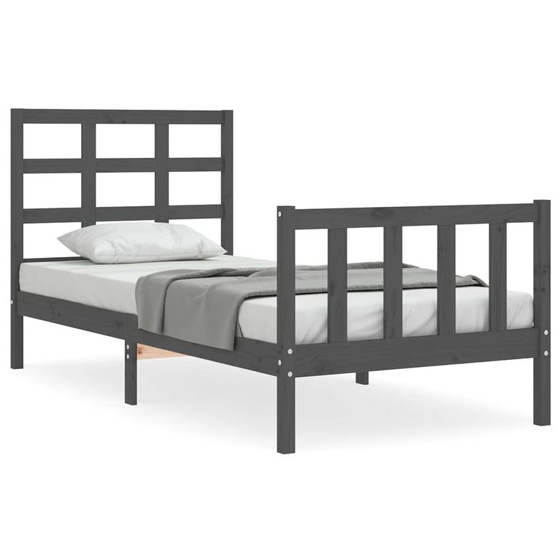 Foto van The living store bedframe massief grenenhout - grijs - 205.5x95.5x100 cm - multiplex lattenbodem