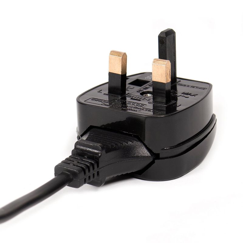 Foto van Powerconnections pc8338-bk-r-10a adapter euro - uk