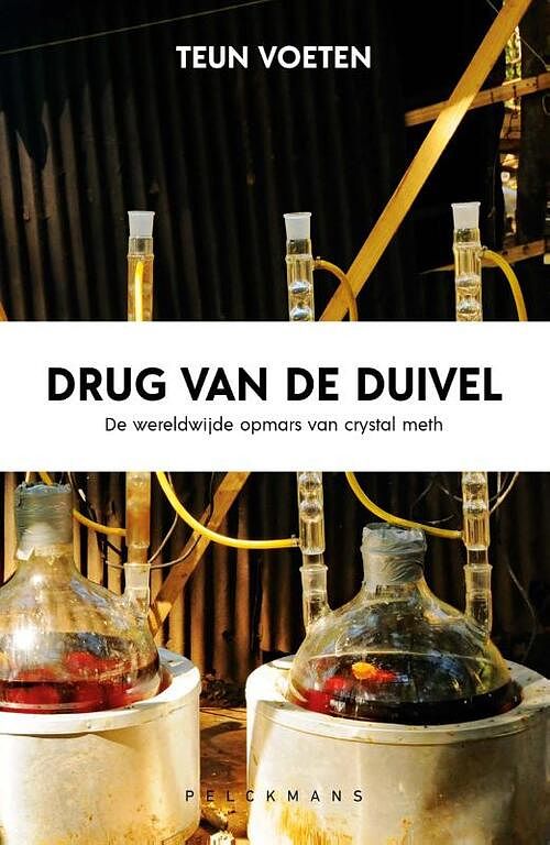 Foto van Drug van de duivel - teun voeten - paperback (9789464015508)