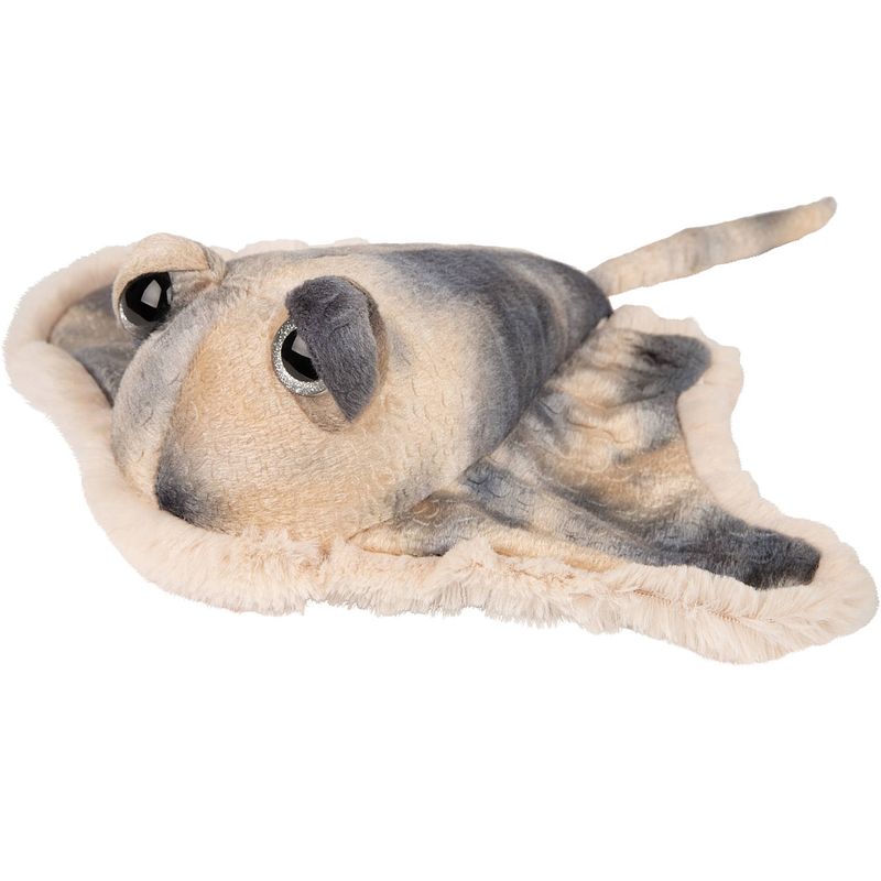 Foto van Suki gifts pluche pijlstaart rog knuffeldier - cute eyes - grijs - 21 cm - knuffel zeedieren