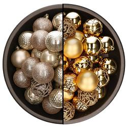 Foto van 74x stuks kunststof kerstballen mix van champagne en goud 6 cm - kerstbal